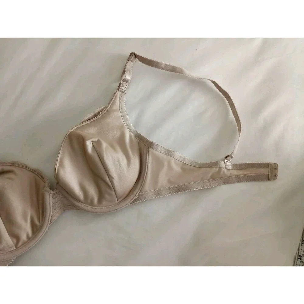 Felina Gray Lightly Padded Lace Under wire Nwt Bra 36C‎ 4778